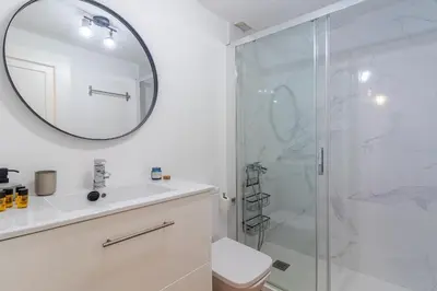 Un baño de Arc En Ciel Salinetas Beach