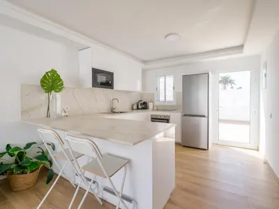 Una cocina o zona de cocina en Seaside Home Playa del Ingles refurbished in 2024