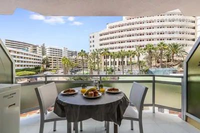 Comida en o cerca de este apartamento