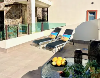 Piscina en o cerca de Casa Tucan - two bedrooms, heated pool, city and ocean views