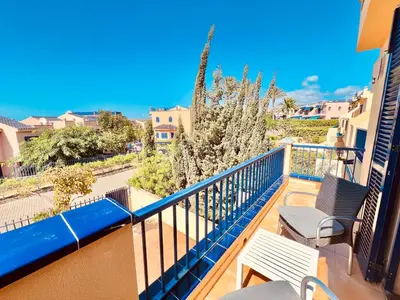 Un balcón o terraza de Oasis Meloneras cerca del mar