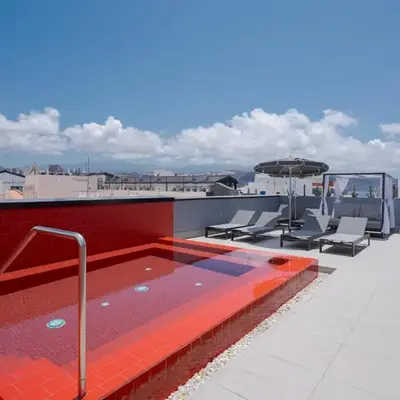 Hotel LIVVO La Escarlata