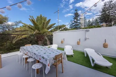 Jardín al aire libre en Coliving Mol-Terrace, En-Suite Bathroom, Fridge & TV