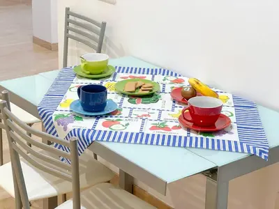 Comida en o cerca de este apartamento