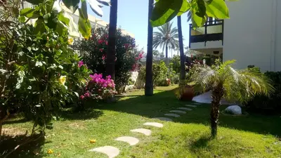 Jardín al aire libre en Alsol Nogal- Adults Only