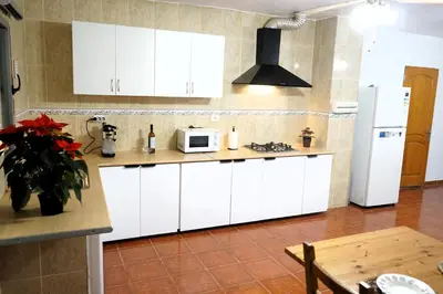 Una cocina o zona de cocina en Rural Noalys