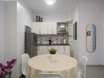 Una cocina o zona de cocina en Canteras Canary Beach