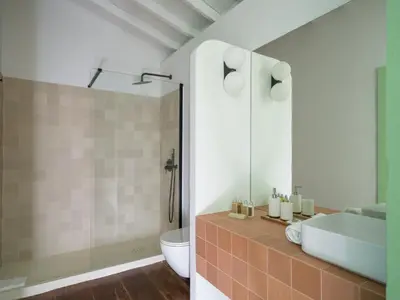 Un baño de Suite Olivos