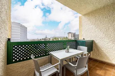 Un balcón o terraza de Beach View Apartment I