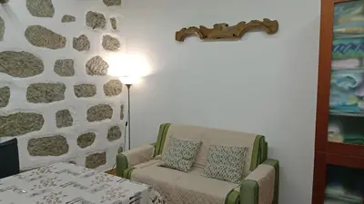 Zona de estar de Sol y campo Javier