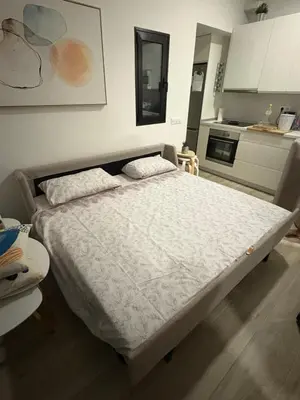 Cama o camas de una habitación en Bungalow con entrada privada y gran terraza soleada - ALHU