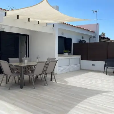 Bungalow con entrada privada y gran terraza soleada - ALHU