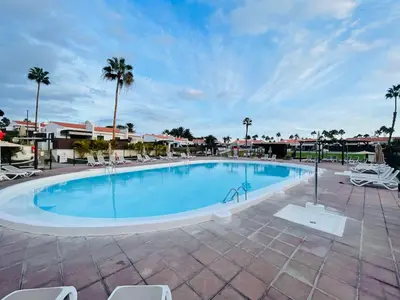 Piscina en o cerca de Bungalow Maspalomas, Jacuzzi