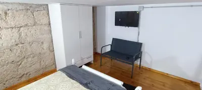 Una televisión o centro de entretenimiento en La posada