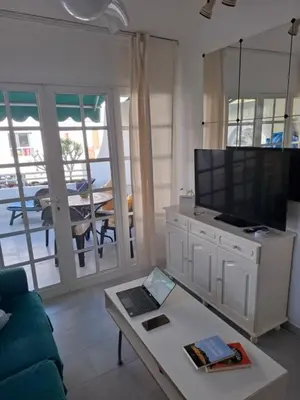 Una televisión o centro de entretenimiento en Casa Salome by El Sirocco