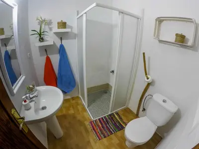 Un baño de Pozo Izquierdo Apartamento Las Gaviotas