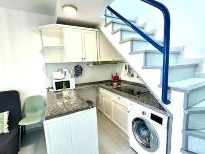 Una cocina o zona de cocina en Apartment in Playmar - Maspalomas