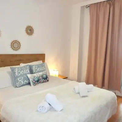Gravina Beach Apartment 1