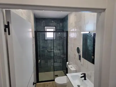 Un baño de Casa Balcon 2 bedroom by El Sirocco