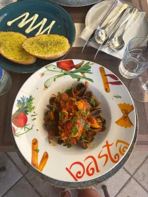 Comida en o cerca de este apartamento