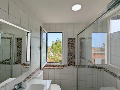 Un baño de BO23 Yumbo Tinache View Apartment