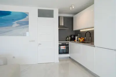 Una cocina o zona de cocina en Luxury Seaview Monte Rojo