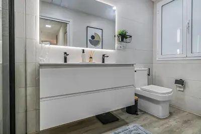 Un baño de Lux Experience Mesa y Lopez