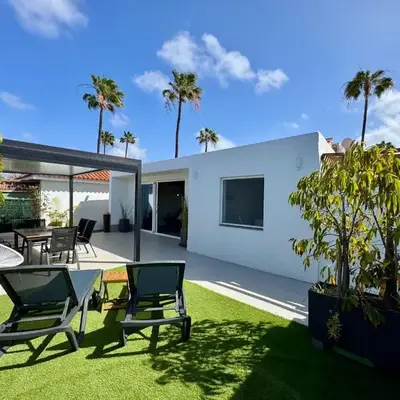 Maspalomas Pakuana