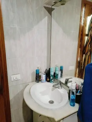 Un baño de Double room in La Isleta, 100 meters from Las Canteras beach