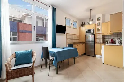 Una cocina o zona de cocina en Home2Book Casita Canaria Studio Las Canteras