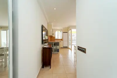 Una cocina o zona de cocina en AquaMarina Luxury House by Canarias Prime Homes