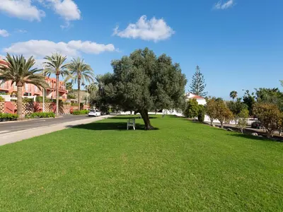 Jardín al aire libre en Holiday Home in Spain near the Beach & Marina