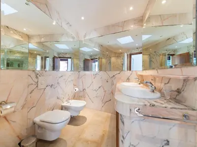 Un baño de Chalet in Anfi Tauro near Amadores Beach