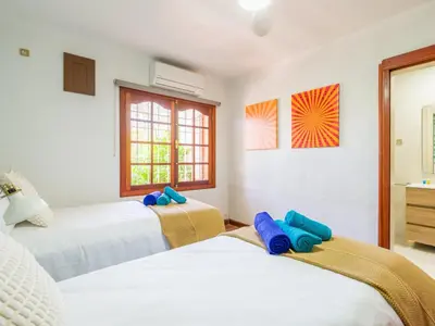 Cama o camas de una habitación en Chalet in Maspalomas with Heated Pool