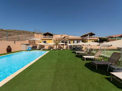 Piscina en o cerca de Villa in Maspalomas with Heated Pool & Sports