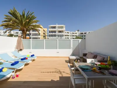 Un balcón o terraza de Bungalow in Maspalomas near Golf & Beach
