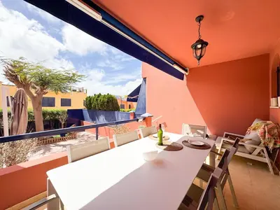 Un balcón o terraza de Meloneras Ocean View By Canaryscape