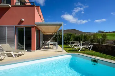 Piscina en o cerca de Villa in Salobre with Private Pool & Stunning View