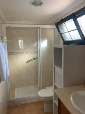 Un baño de Santa Férias