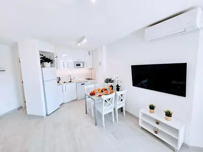 Una cocina o zona de cocina en OCEAN VIEW - renovation 2025