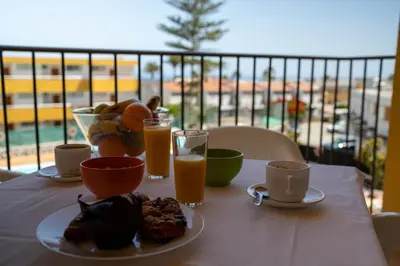 Comida en o cerca de este apartamento