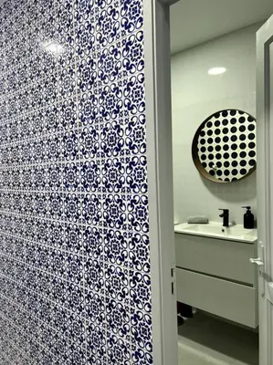 Un baño de Ático tranquilo con vistas únicas al mar