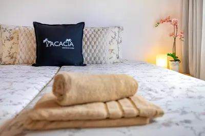 Cama o camas de una habitación en 3BR Tauro Bungalow - Garden, Terrace, Sleeps 6