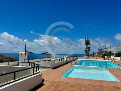 Piscina en o cerca de Lovely Home
