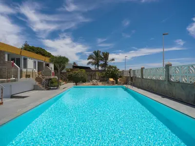 Piscina en o cerca de Nidos Suites San Agustin