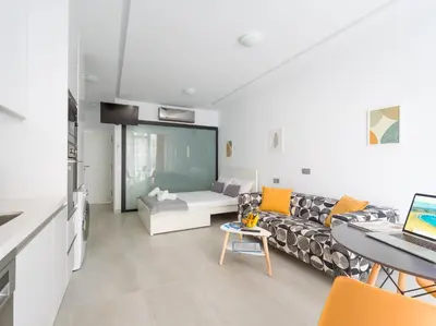 Una televisión o centro de entretenimiento en Chica Beach Home By CanariasGetaway