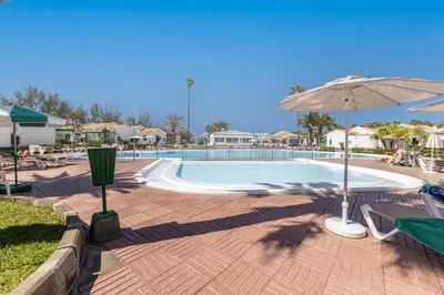 Piscina en o cerca de Campo Golf 75 by VillaGranCanaria