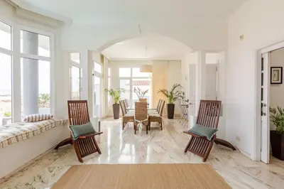 Plano de SPECTACULAR VILLA PARKiNG POWERFUl WiFi SEAViEW