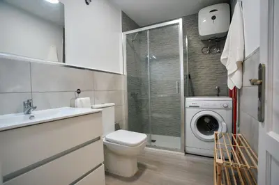 Un baño de Urban Flat in Santa Catalina - 4 min walk to beach