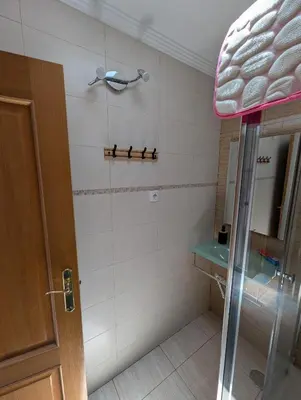 Un baño de Emma & Carol Luz Canaria